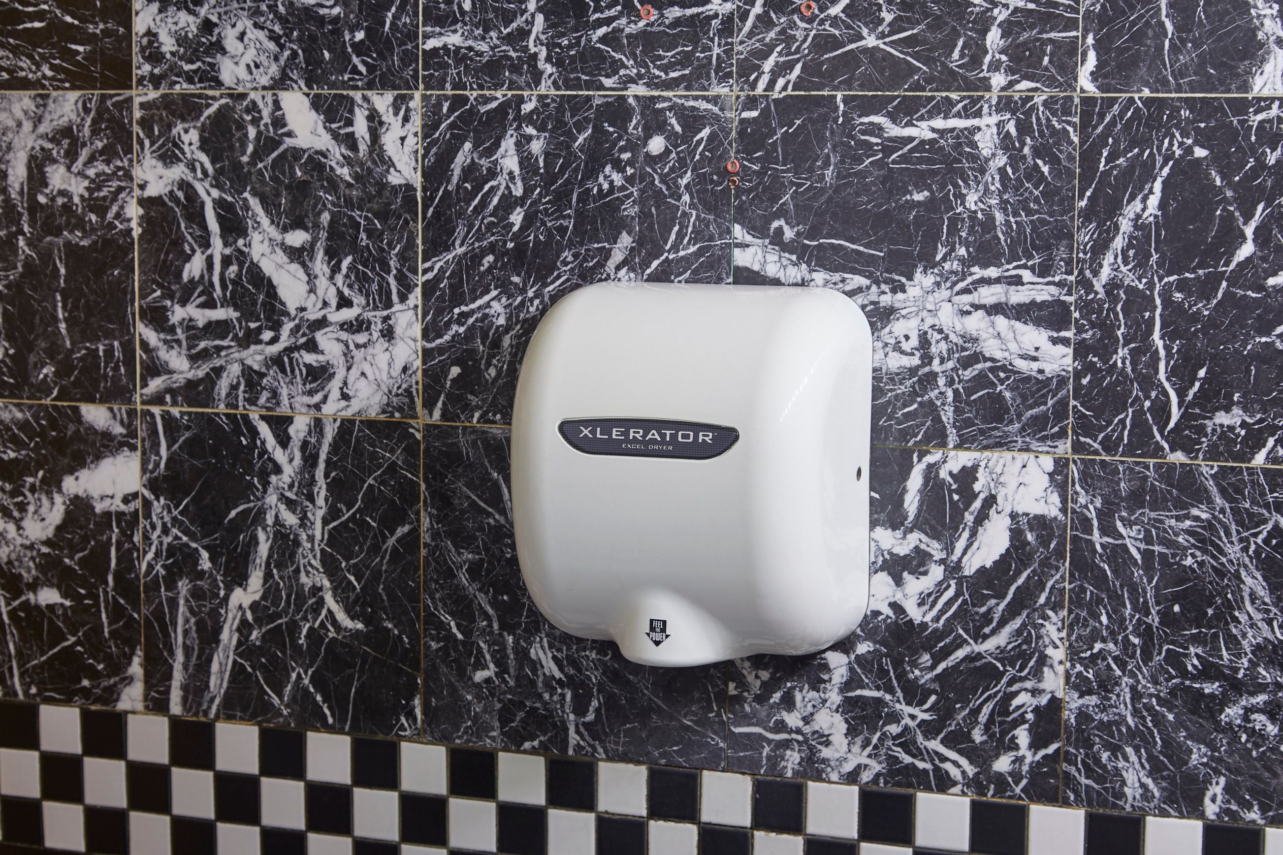 Xlerator  Dryer White XL-WV