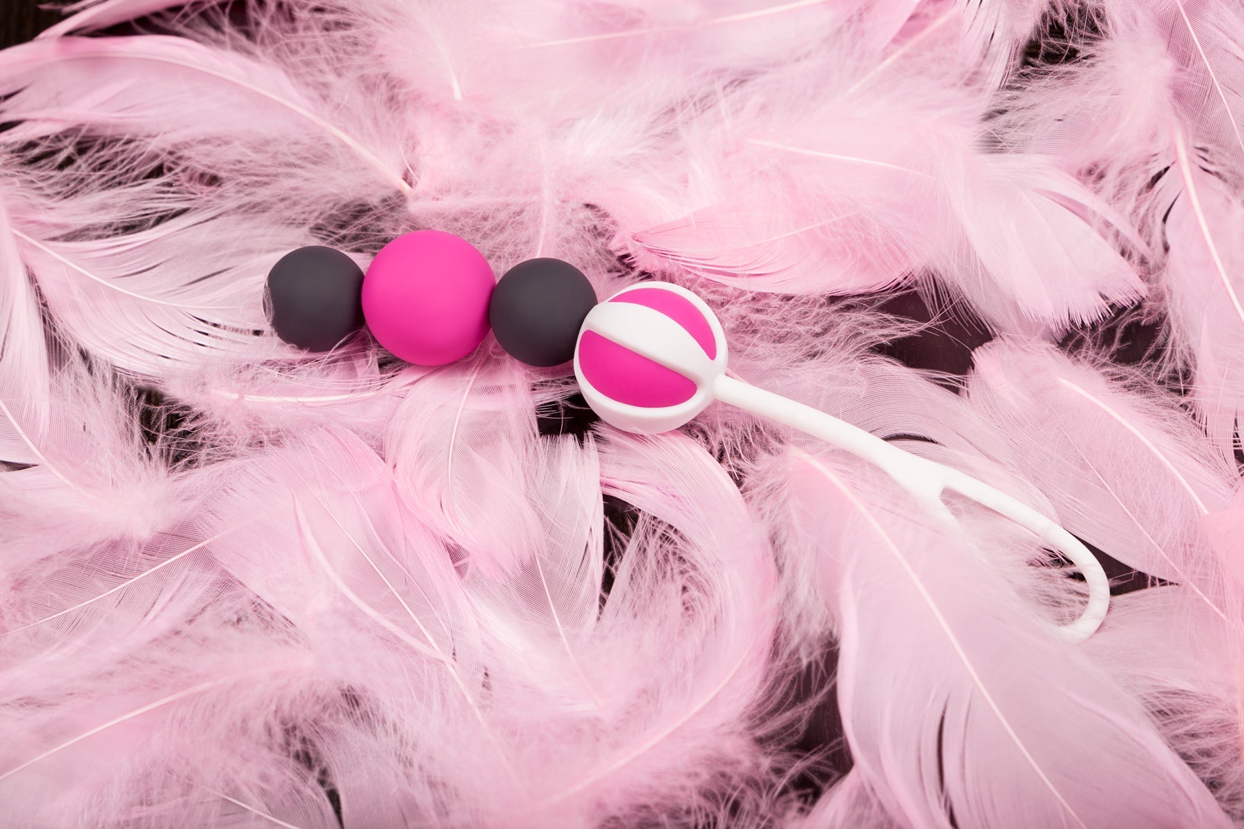 Gvibe Geisha Balls Magnetic