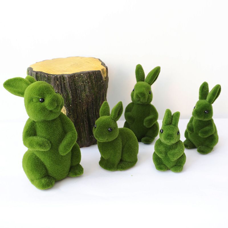SimulatedTwo-PieceMossBearOrnamentSet