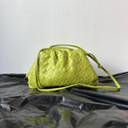 Cloud Backpack 2024 New Style Bag Ladies Cow Leather Crinkle Dumpling Bag Ladies Handbag Shoulder Bag MJ51 White 22*9*14cm
