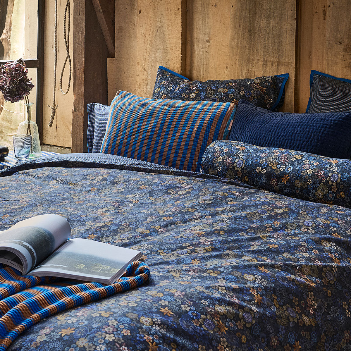 PIP Studio Tutti i Fiori Dark Blue Cotton Quilt Cover Set Queen