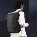 Large Capacity Sports Shoulder Bag With Wet / Dry Separation