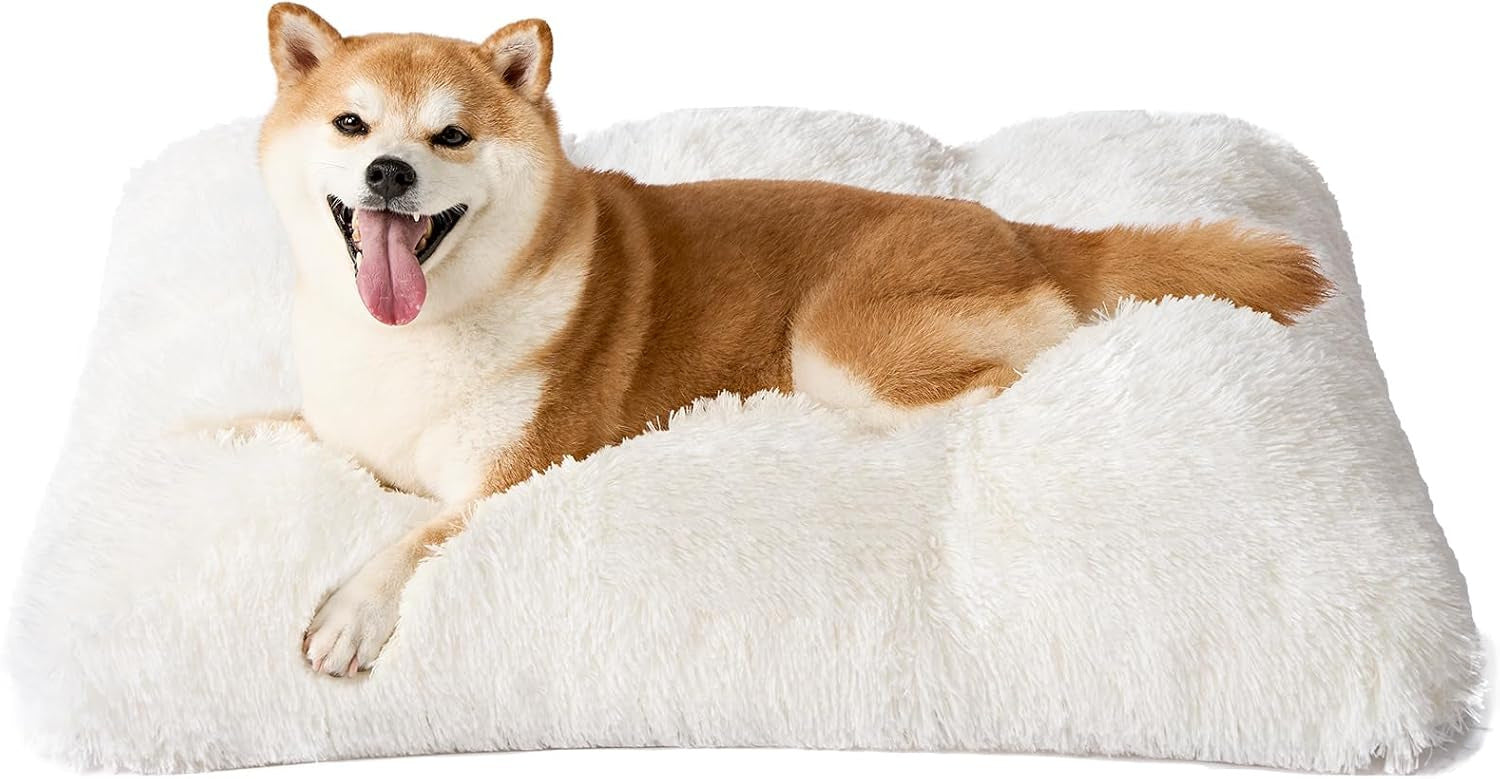 Luxury Long Plush Pet Bed Mat Faux Fur Crate Pad 80x55cm Creamy White Soft Warm Cushion for Medium to Large Dogs