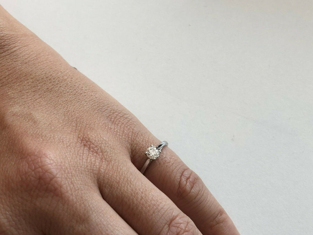 Solid Round Diamond White Gold Solitaire Ring Claw Set Eternity 18Ct Elegant